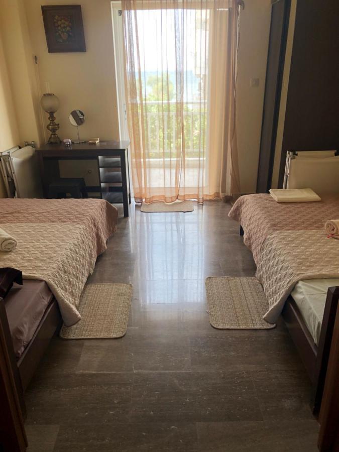 Joannas 2Brooms Sea Apartment Peraía Dış mekan fotoğraf